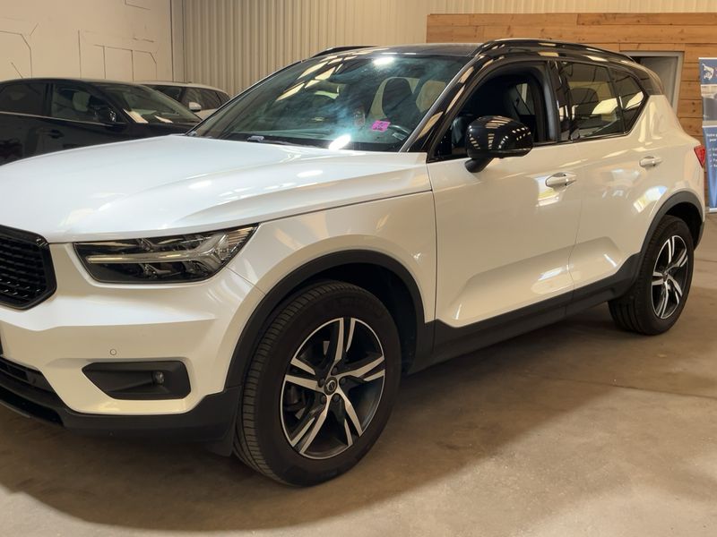 Volvo XC40 2.0 D3 2WD 2018 – снимка 2
