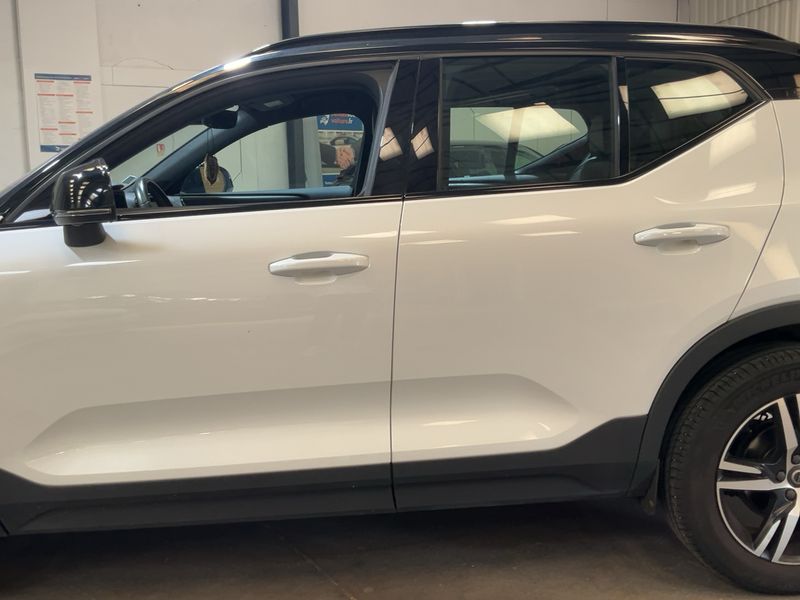Volvo XC40 2.0 D3 2WD 2018 – снимка 4