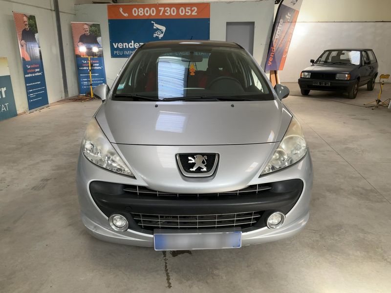 Peugeot 207 1.6 HDi Série 64 — zdjęcie 9