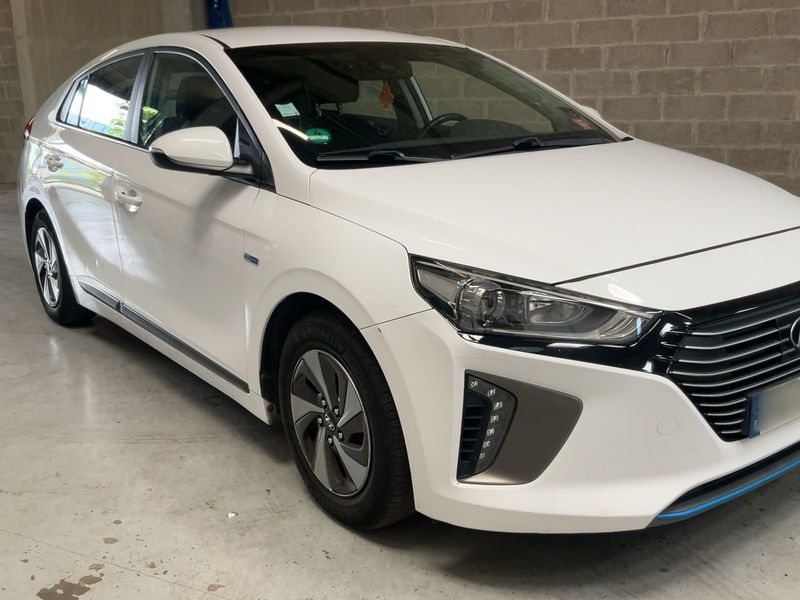 Hyundai IONIQ 1.6 Hybrid Trend — zdjęcie 8