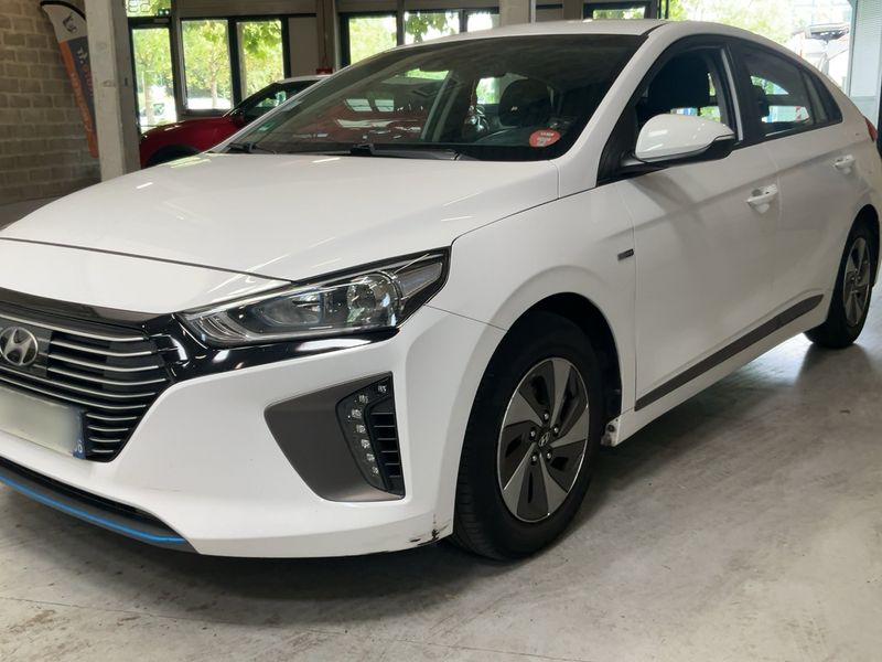 Hyundai IONIQ 1.6 Hybrid Trend — zdjęcie 2