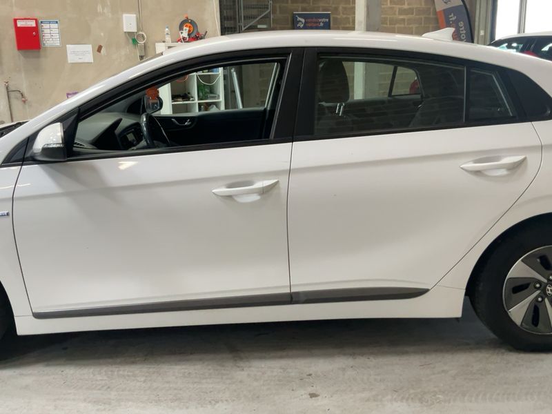 Hyundai IONIQ 1.6 Hybrid Trend — zdjęcie 4