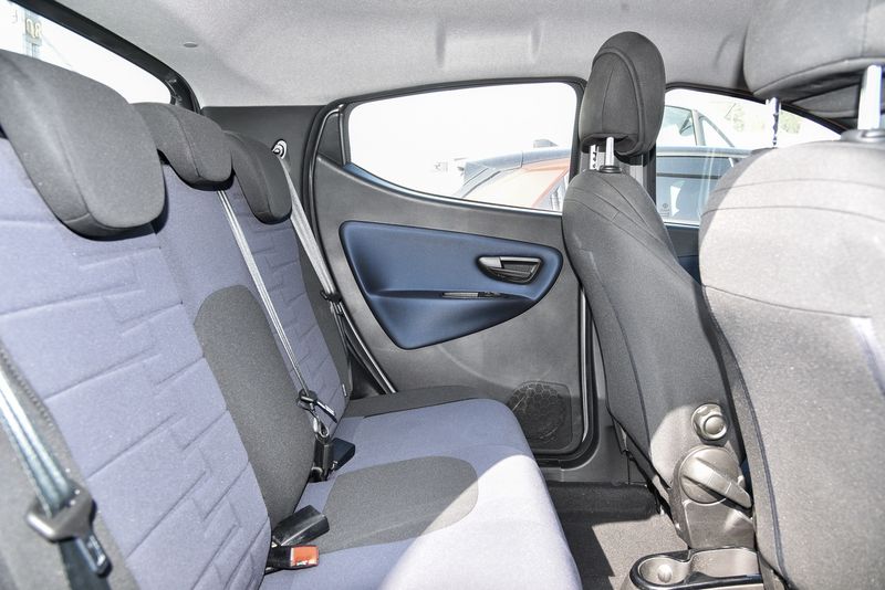 Lancia Ypsilon 1.0 Mild-Hybrid Oro — zdjęcie 13