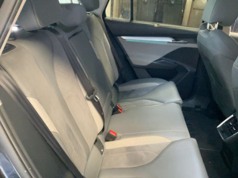 Skoda Enyaq iV 80 Lounge — zdjęcie 14