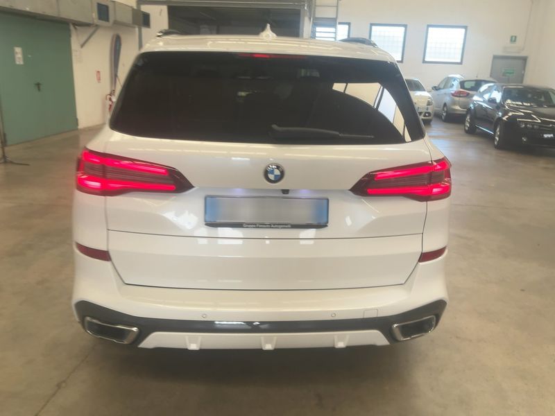 BMW X5 xDrive 45e M Sport — zdjęcie 5
