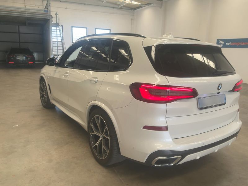 BMW X5 xDrive 45e M Sport — zdjęcie 3