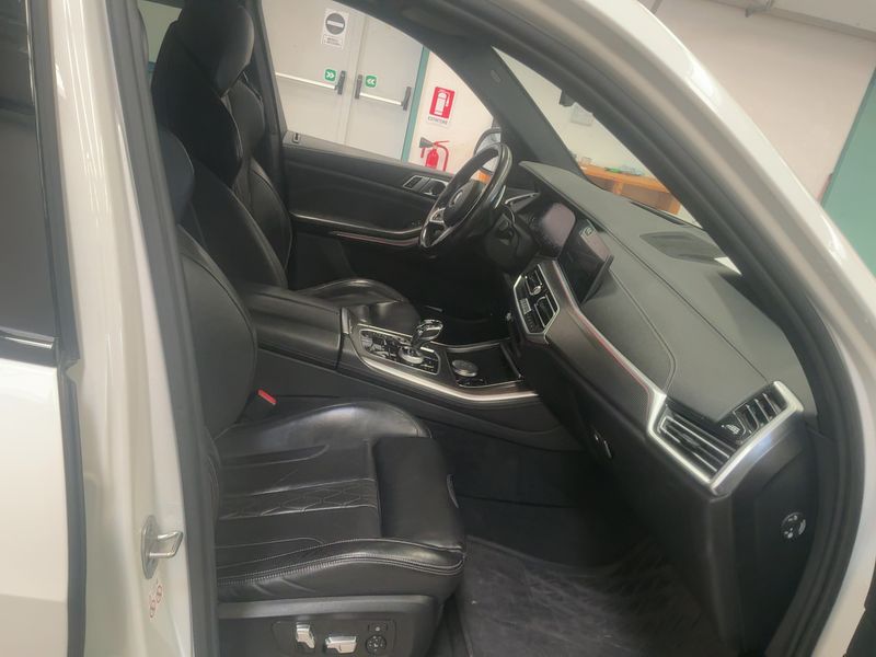 BMW X5 xDrive 45e M Sport — zdjęcie 11