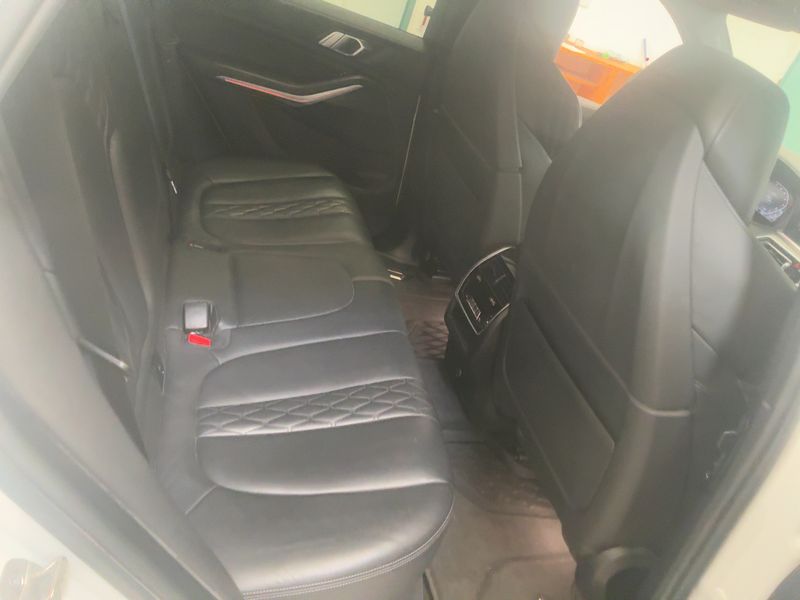 BMW X5 xDrive 45e M Sport — zdjęcie 14