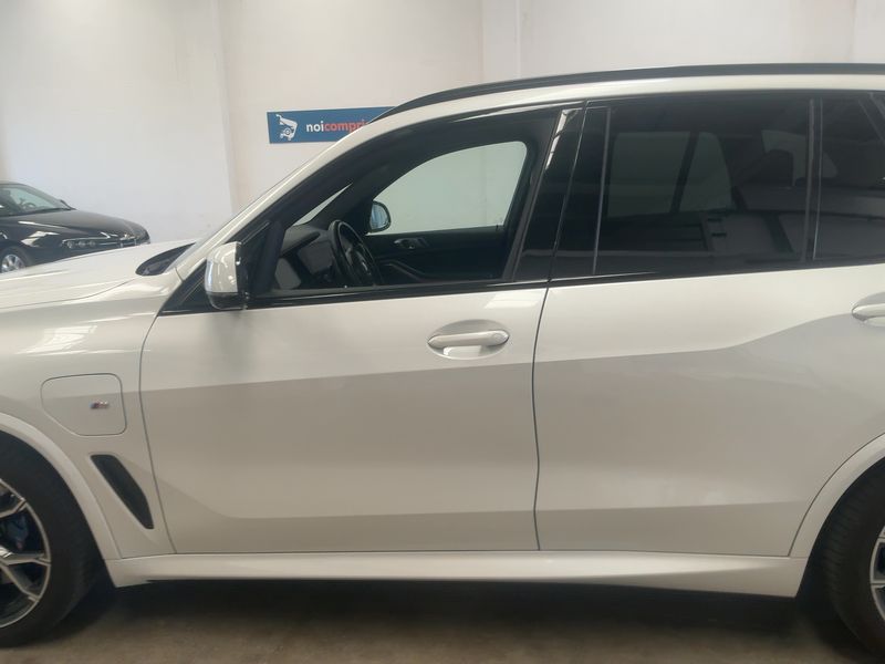 BMW X5 xDrive 45e M Sport — zdjęcie 4