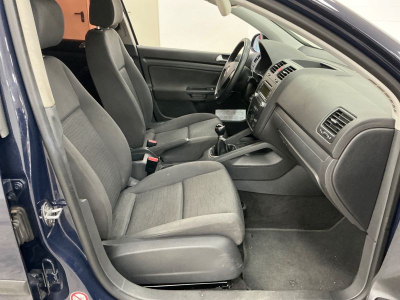 Volkswagen Golf V 1.9 TDI Trendline — zdjęcie 3