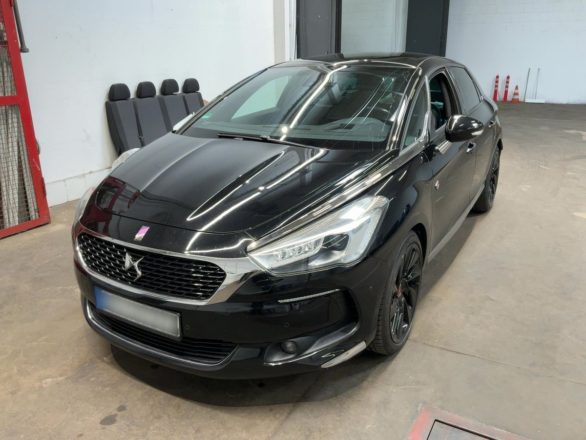 DS Automobiles 2017 — photo 1