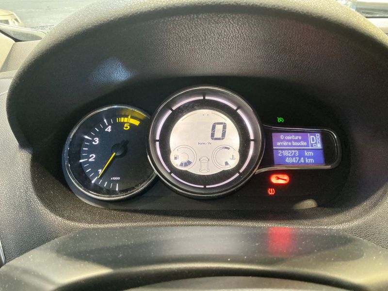 Renault Megane 1.5 dCi Business — zdjęcie 4