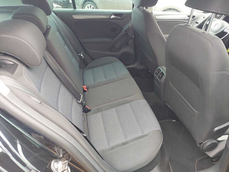 Volkswagen Golf VI 1.6 TDI Style — zdjęcie 14