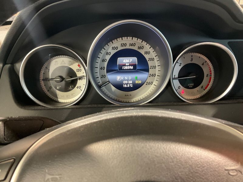 Mercedes-Benz C-Klasse C 220 CDI BlueEfficiency — zdjęcie 13