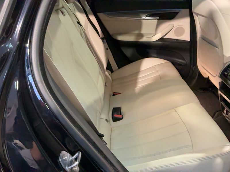 BMW X6 xDrive 30d — zdjęcie 14