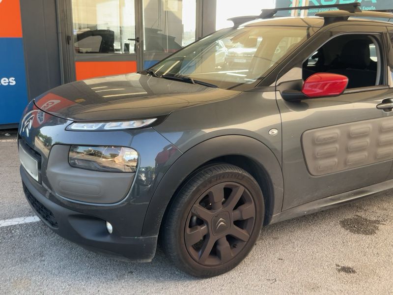 Citroen C4 Cactus 1.6 Blue-HDi Shine Edition Urban — zdjęcie 2