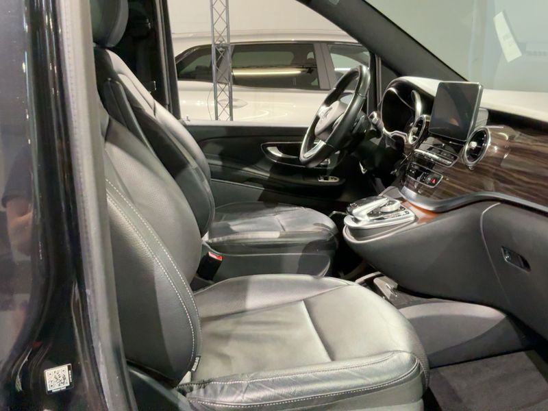 Mercedes-Benz V-Klasse V 250 d lang BlueTEC Avantgarde Edition — zdjęcie 11