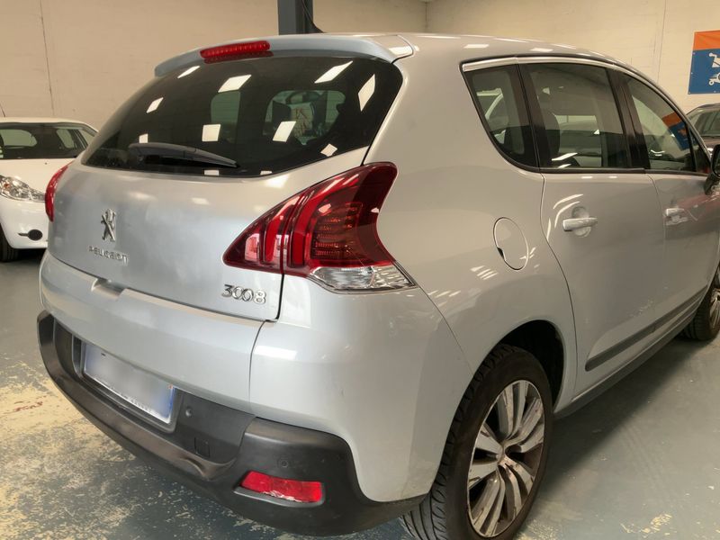 Peugeot 3008 1.6 HDi Active — zdjęcie 6