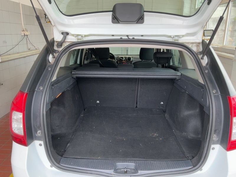 Dacia Logan MCV 1.5 dCi Comfort — zdjęcie 10