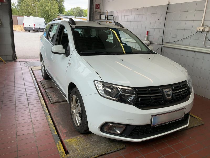 Dacia Logan MCV 1.5 dCi Comfort — zdjęcie 8