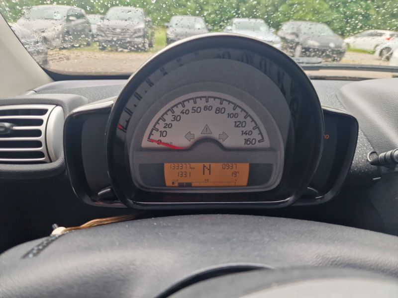 Smart fortwo 1.0 Micro Hybrid Drive passion — zdjęcie 12