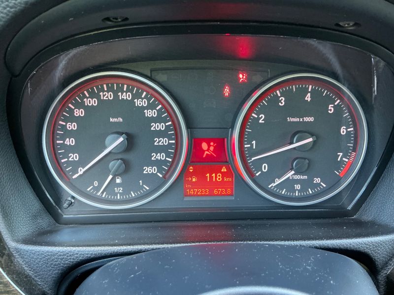 BMW 3er 330i — zdjęcie 13