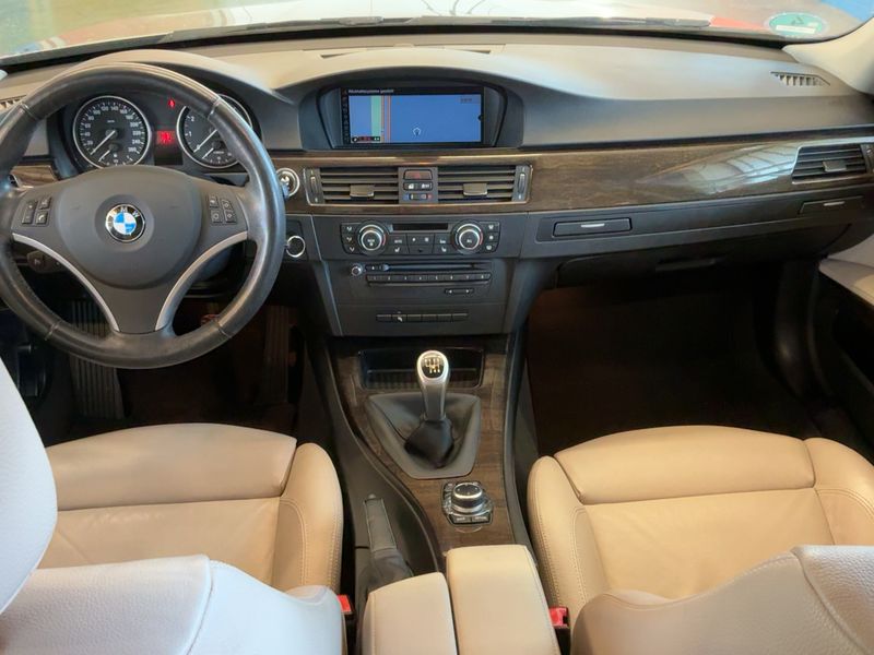 BMW 3er 330i — zdjęcie 12