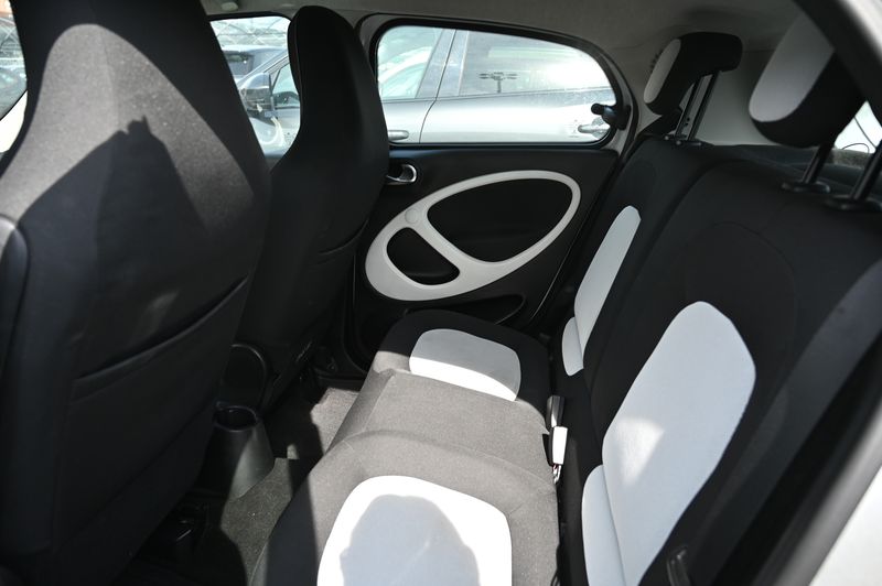 Smart forfour 1.0 Basis passion — zdjęcie 13