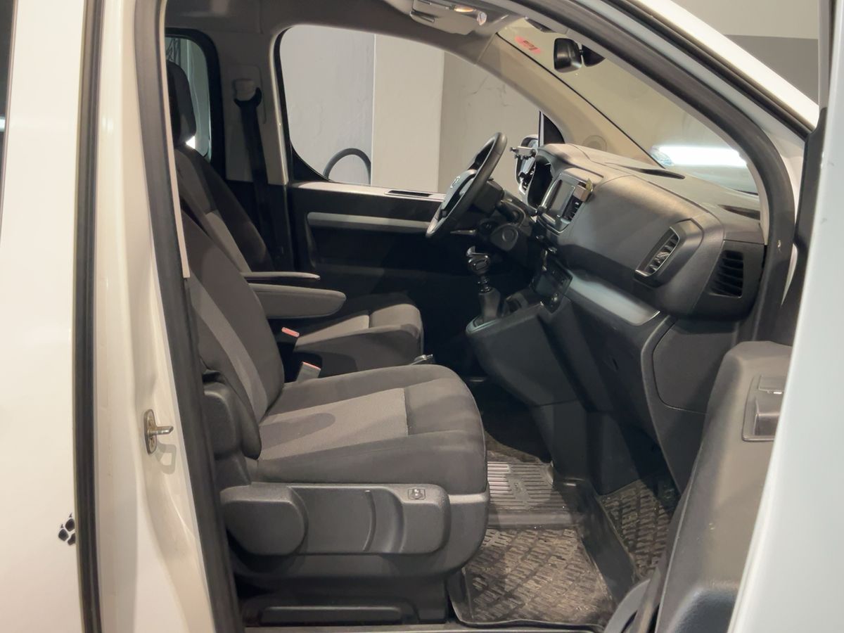 Toyota ProAce 2017 — photo 17
