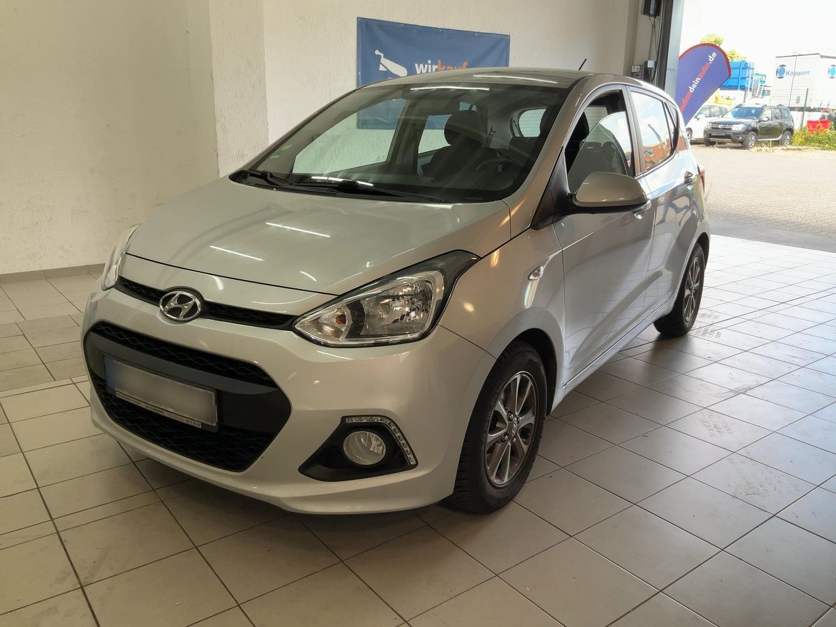 Hyundai i10 2015 — photo 1