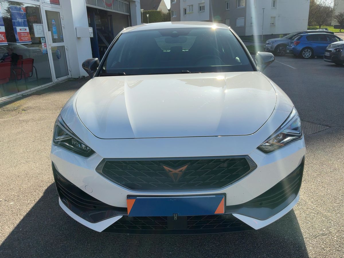Cupra Leon 2022 — photo 15