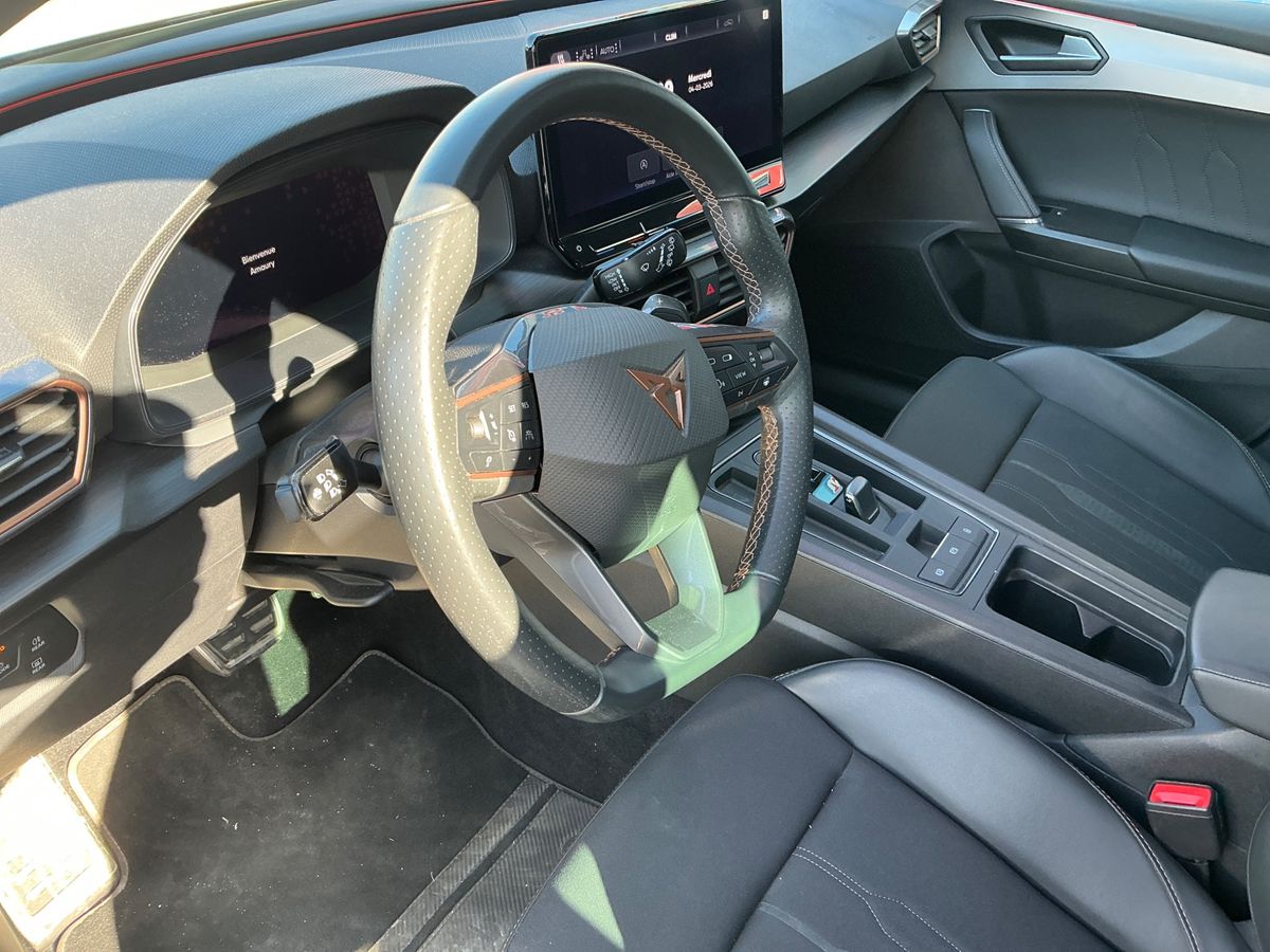 Cupra Leon 2022 — photo 33