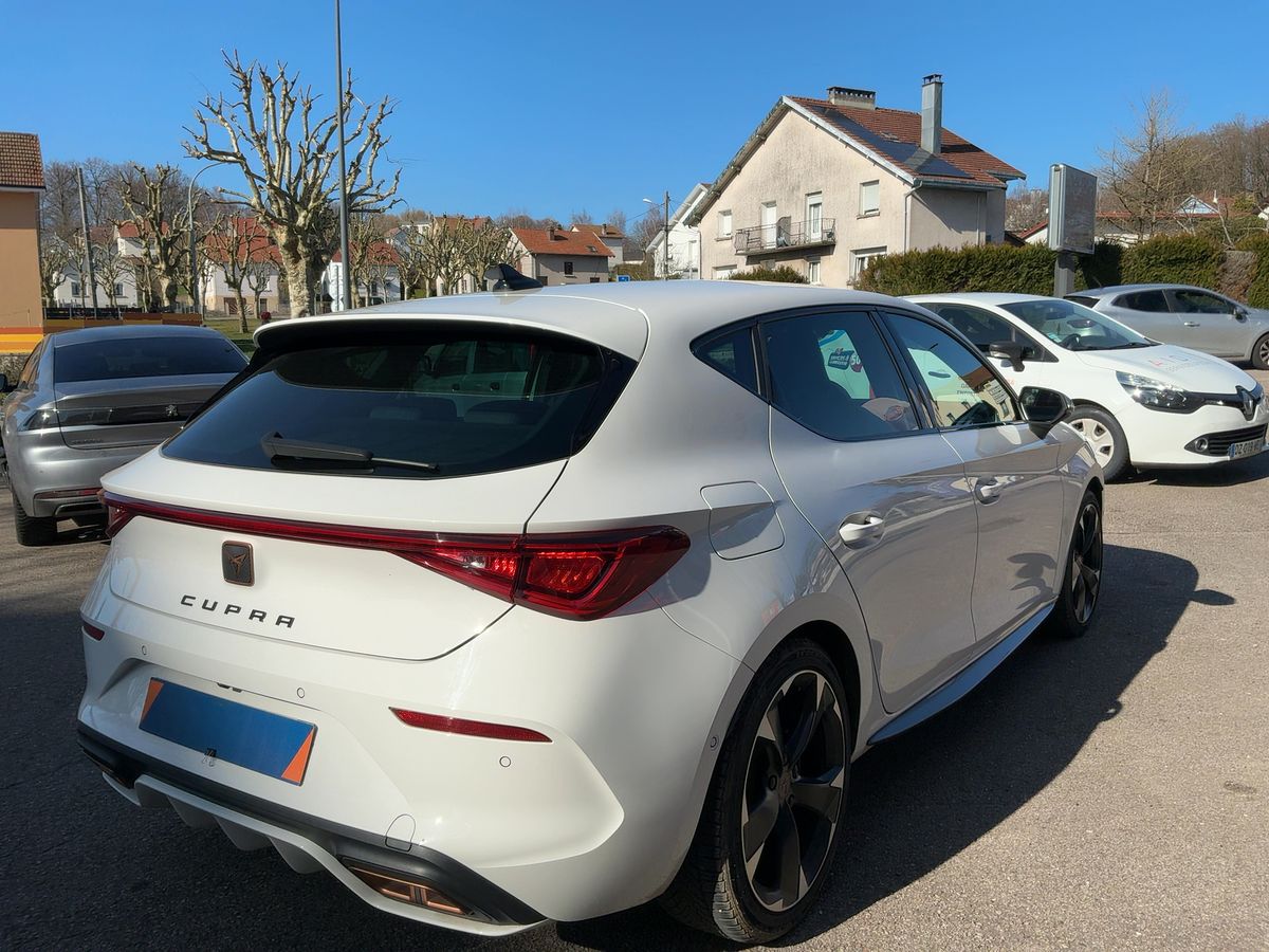 Cupra Leon 2022 — photo 9