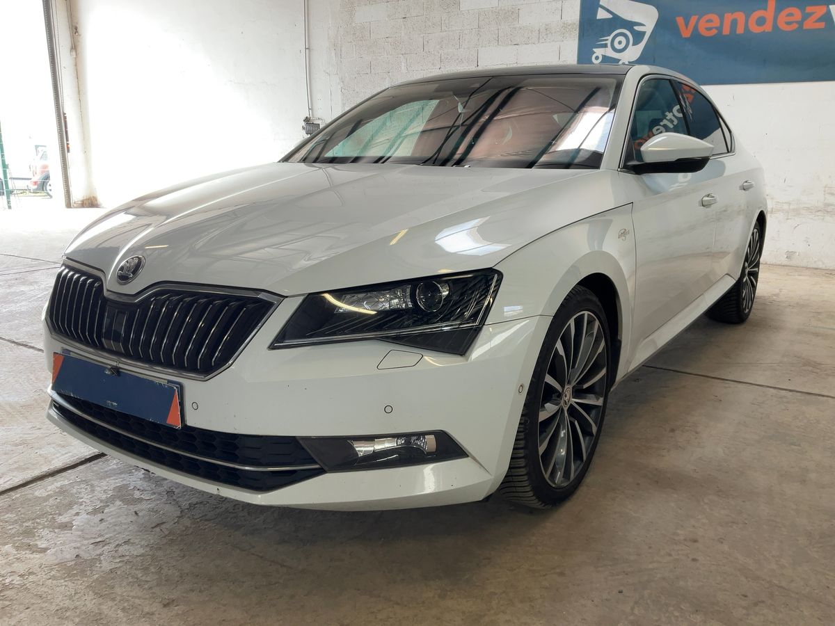 Skoda Superb 2017 — photo 1