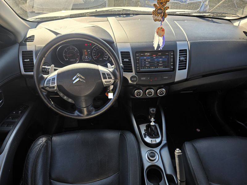 Citroen C-Crosser 2.2 HDi Exclusive — zdjęcie 11