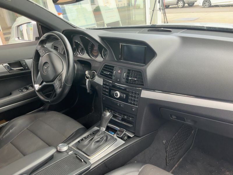 Mercedes-Benz E-Klasse E 200 CGI BlueEfficiency Avantgarde — zdjęcie 12