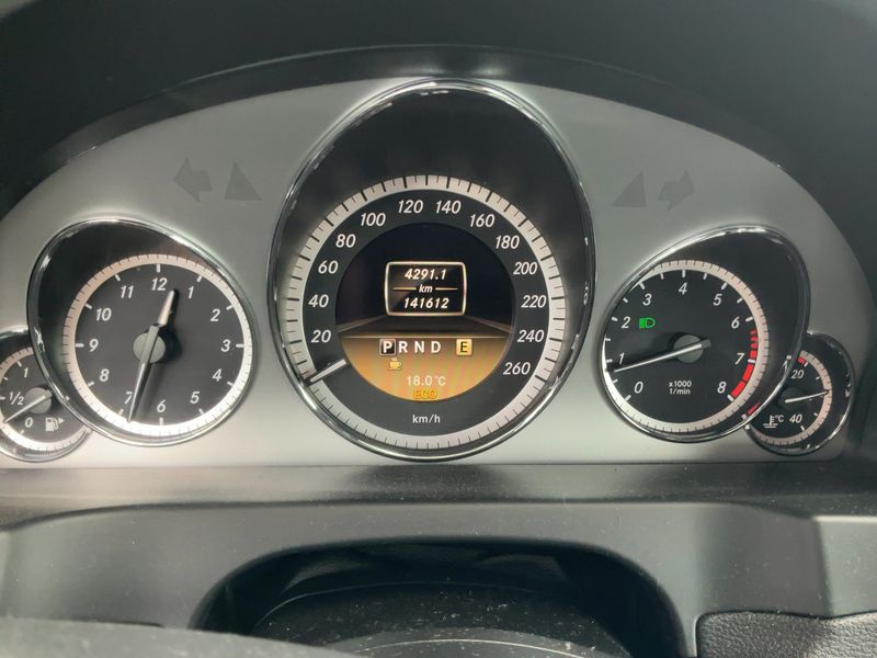 Mercedes-Benz E-Klasse E 200 CGI BlueEfficiency Avantgarde — zdjęcie 13
