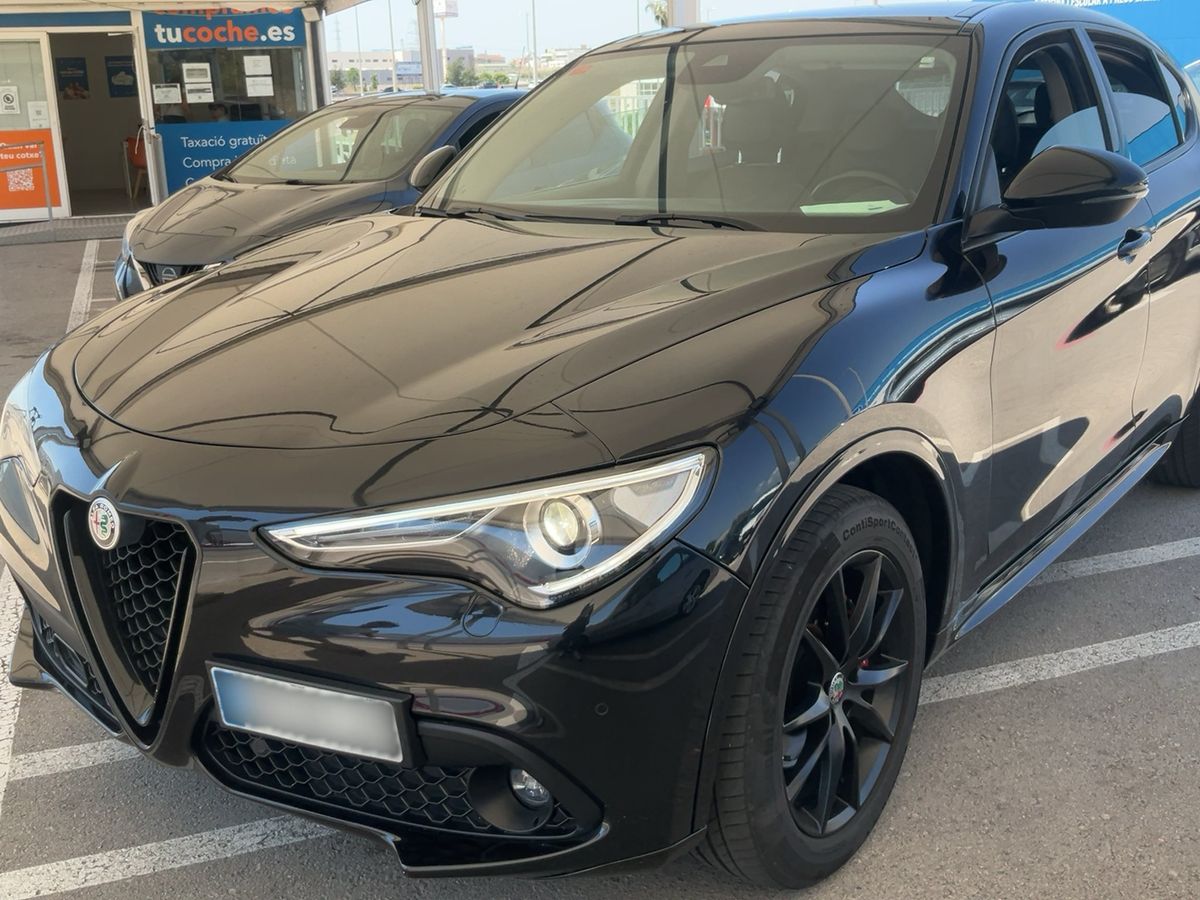 Alfa Romeo 2020 — photo 1