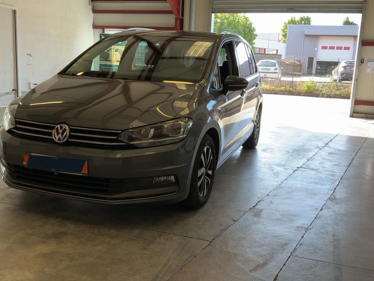 Volkswagen Touran 2.0 TDI IQ.DRIVE