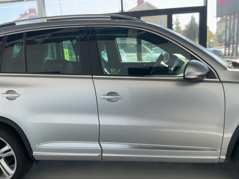 Volkswagen Tiguan 2.0 TDI Sport & Style 4Motion BlueMotion Tech 2015 – снимка 10
