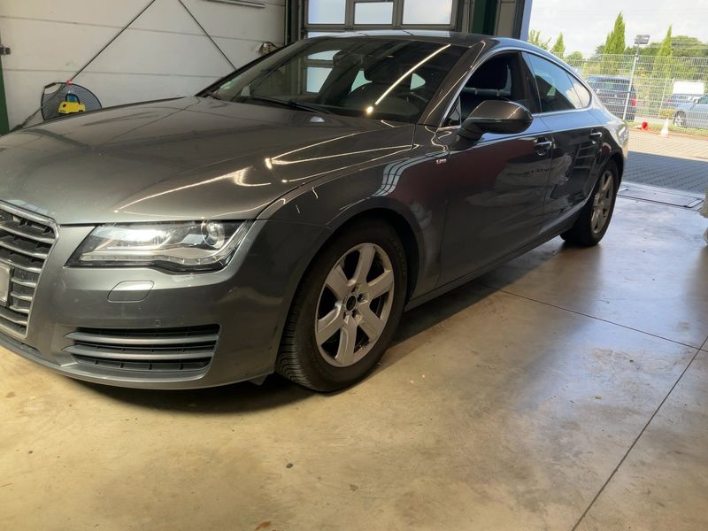 Audi A7 Sportback 3.0 V6 TDI quattro — zdjęcie 2