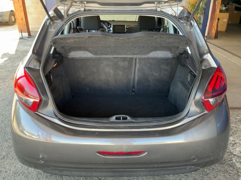 Peugeot 208 1.5 Blue-HDi Active 2019 – снимка 15