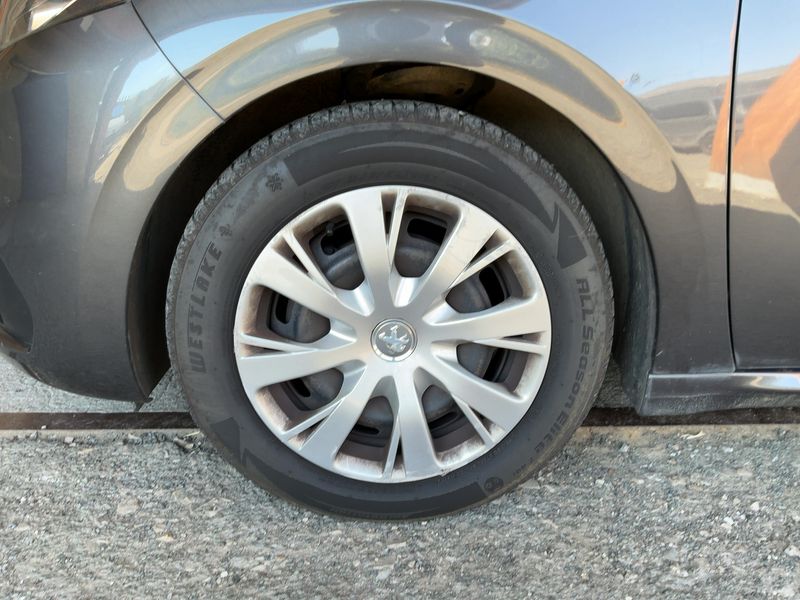 Peugeot 208 1.5 Blue-HDi Active 2019 – снимка 3