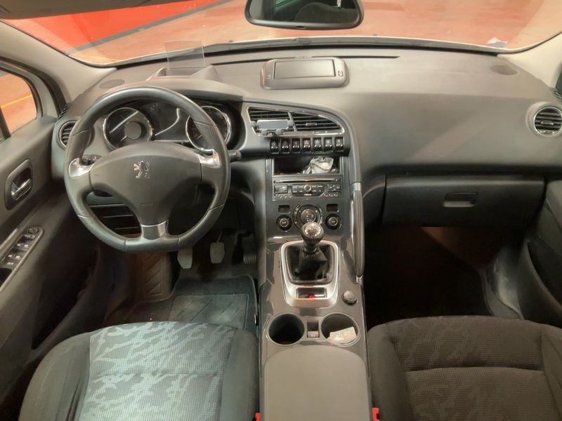 Peugeot 3008 2.0 HDi Allure 2013 – снимка 17