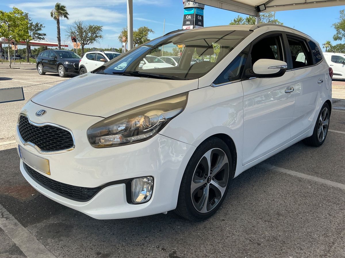 Kia Carens 2015