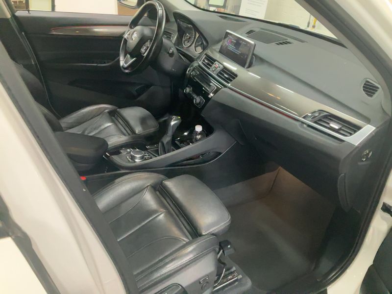 BMW X1 xDrive 20i xLine 2017 – снимка 16