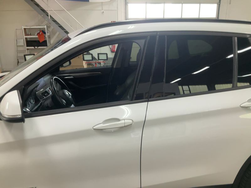 BMW X1 xDrive 20i xLine 2017 – снимка 4