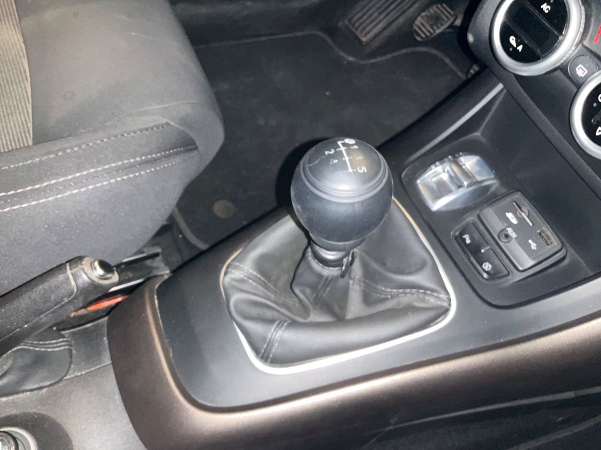 Alfa Romeo 2015 — photo 44
