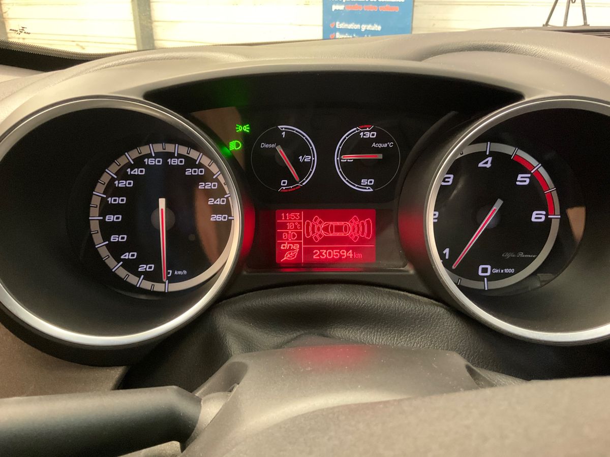 Alfa Romeo 2015 — photo 66