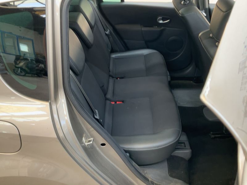 Renault Grand Modus 1.6 Night & Day — zdjęcie 14
